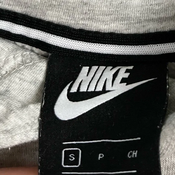 Gray Sweatshirt Hoodie Size SMALL - Picture 4 of 4